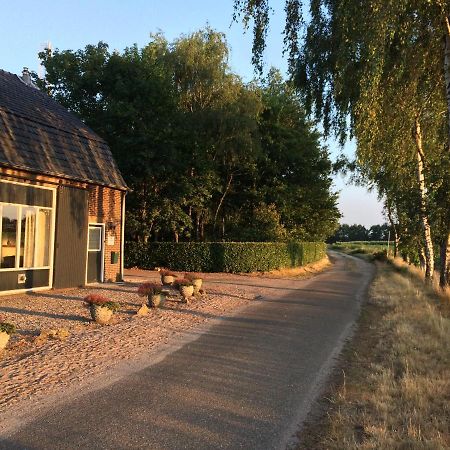 B&B Op 'T Eikenschoor Soerendonk Exterior photo